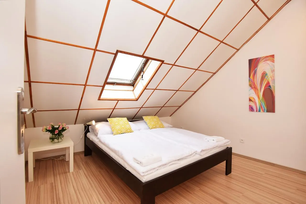 Císařka Apartment Praga